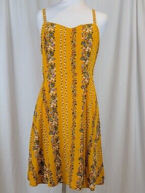 Old Navy Mustard Yellow Floral Smocked Top L